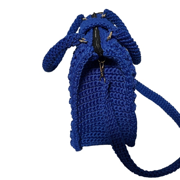 Handmade Blue Crochet Trapezoid Shoulder Handbag - Picture 3 of 5
